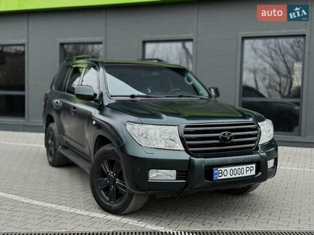 Зеленый Тойота Ленд Крузер, объемом двигателя 4.5 л и пробегом 267 тыс. км за 22999 $, фото 4 на Automoto.ua
