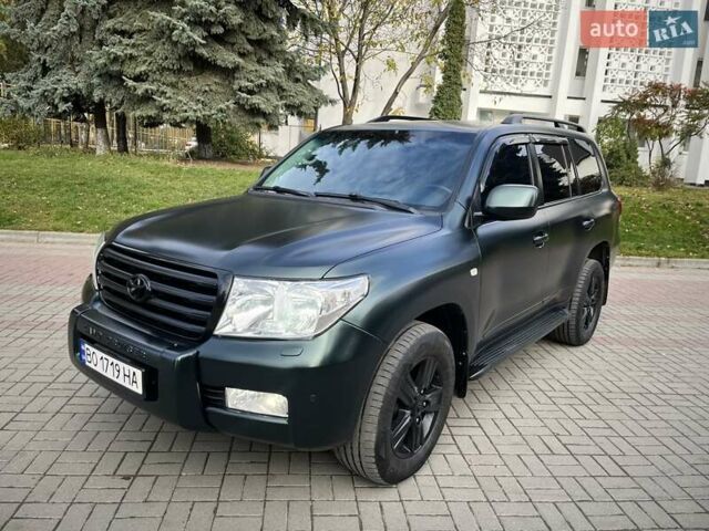 Зеленый Тойота Ленд Крузер, объемом двигателя 4.5 л и пробегом 235 тыс. км за 23500 $, фото 1 на Automoto.ua