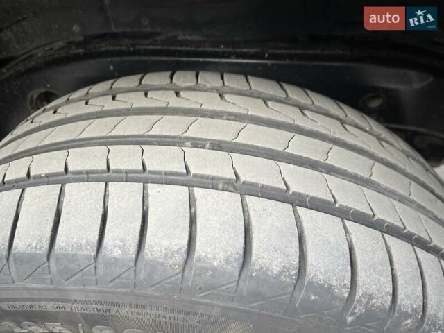 Зеленый Тойота Ленд Крузер, объемом двигателя 4.5 л и пробегом 235 тыс. км за 23500 $, фото 3 на Automoto.ua