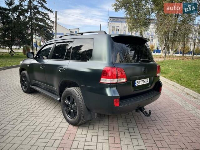 Зеленый Тойота Ленд Крузер, объемом двигателя 4.5 л и пробегом 235 тыс. км за 23500 $, фото 15 на Automoto.ua