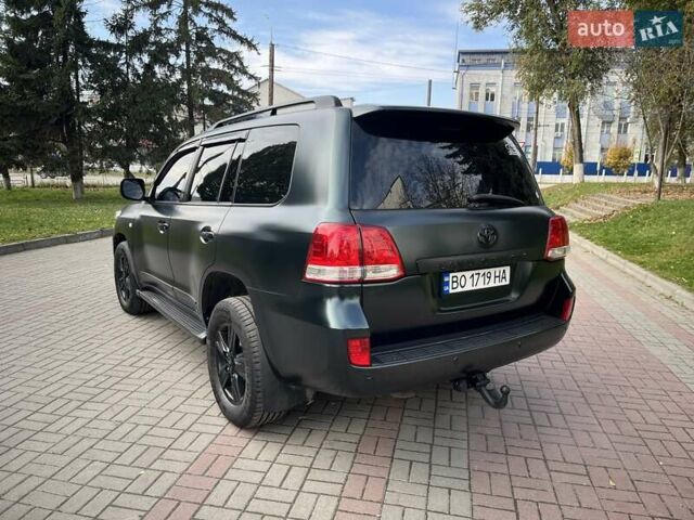 Зеленый Тойота Ленд Крузер, объемом двигателя 4.5 л и пробегом 235 тыс. км за 23500 $, фото 4 на Automoto.ua