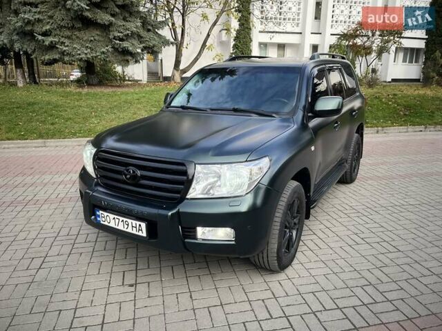 Зеленый Тойота Ленд Крузер, объемом двигателя 4.5 л и пробегом 235 тыс. км за 23500 $, фото 18 на Automoto.ua