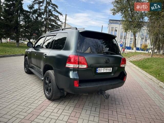 Зеленый Тойота Ленд Крузер, объемом двигателя 4.5 л и пробегом 235 тыс. км за 23500 $, фото 14 на Automoto.ua