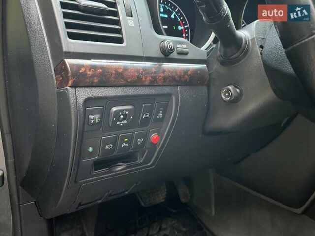 Зеленый Тойота Ленд Крузер, объемом двигателя 4.5 л и пробегом 235 тыс. км за 23500 $, фото 35 на Automoto.ua