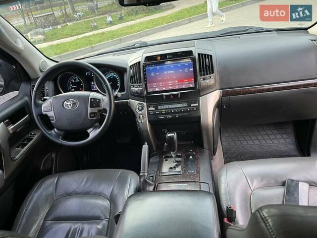 Зеленый Тойота Ленд Крузер, объемом двигателя 4.5 л и пробегом 235 тыс. км за 23500 $, фото 24 на Automoto.ua