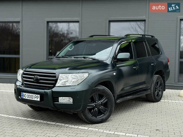 Зеленый Тойота Ленд Крузер, объемом двигателя 4.5 л и пробегом 267 тыс. км за 22999 $, фото 19 на Automoto.ua