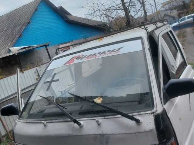 Білий Тойота Літ Айс, об'ємом двигуна 1 л та пробігом 300 тис. км за 904 $, фото 1 на Automoto.ua