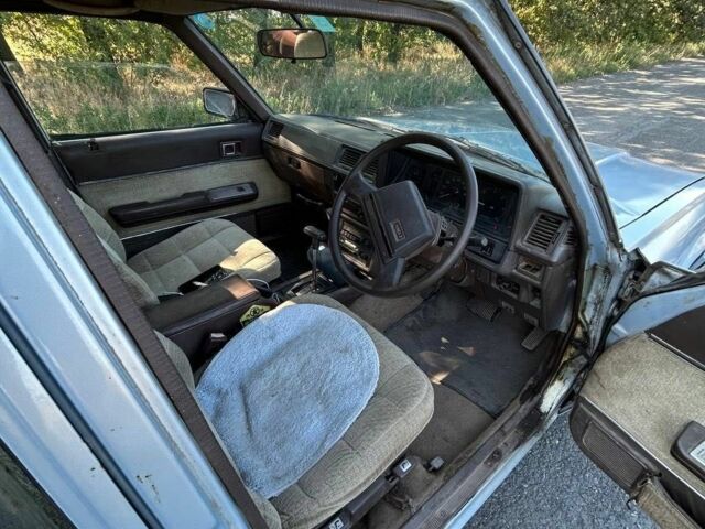 Серый Тойота Марк 2, объемом двигателя 2.2 л и пробегом 300 тыс. км за 1000 $, фото 6 на Automoto.ua