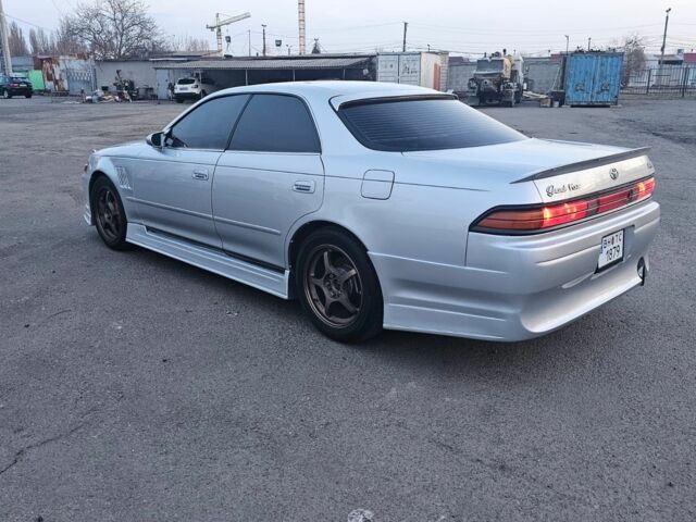 Сірий Тойота Марк 2, об'ємом двигуна 2.5 л та пробігом 329 тис. км за 24727 $, фото 1 на Automoto.ua