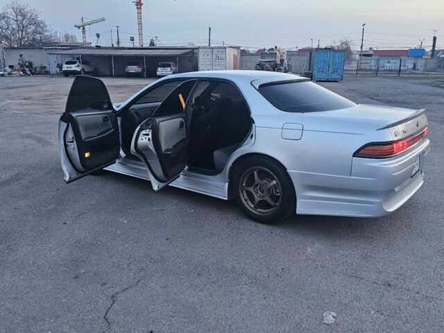 Сірий Тойота Марк 2, об'ємом двигуна 2.5 л та пробігом 329 тис. км за 24727 $, фото 3 на Automoto.ua