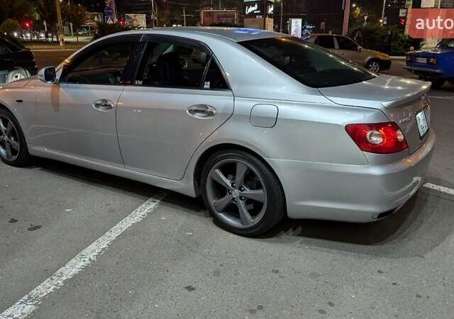 Серый Тойота Марк X, объемом двигателя 2.5 л и пробегом 190 тыс. км за 10100 $, фото 3 на Automoto.ua