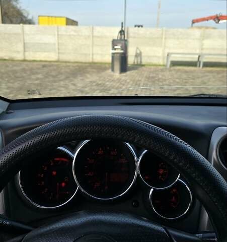 Белый Тойота Матрикс, объемом двигателя 1.79 л и пробегом 200 тыс. км за 5500 $, фото 13 на Automoto.ua