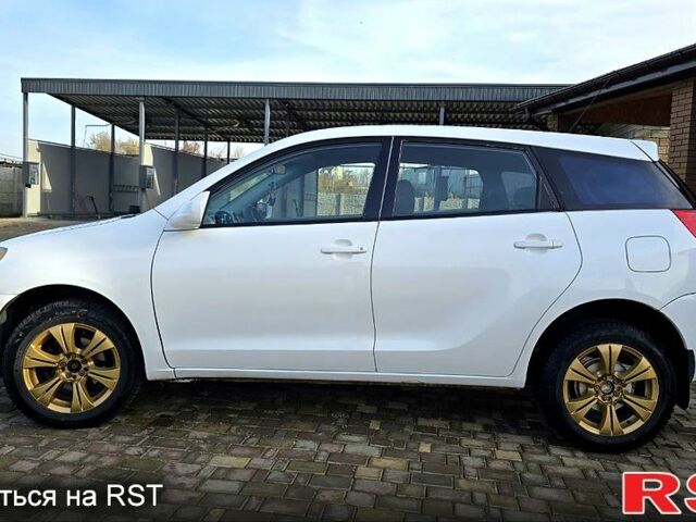 Білий Тойота Matrix, об'ємом двигуна 1.8 л та пробігом 260 тис. км за 55000 $, фото 3 на Automoto.ua