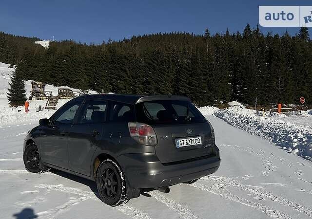 Тойота Матрикс, объемом двигателя 1.8 л и пробегом 306 тыс. км за 4900 $, фото 5 на Automoto.ua