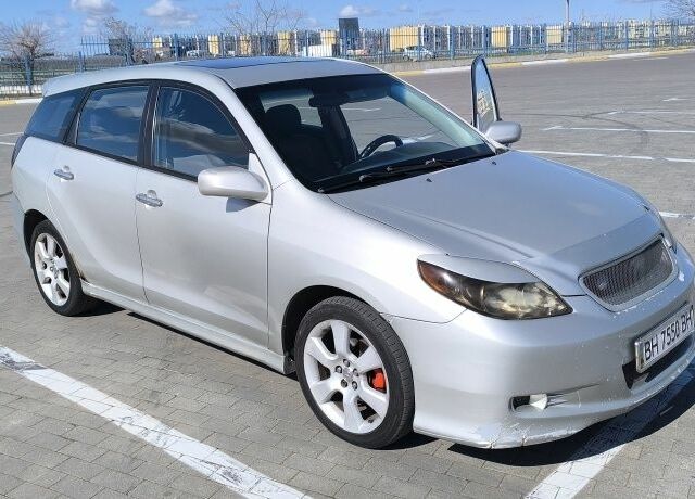 Сірий Тойота Matrix, об'ємом двигуна 1.8 л та пробігом 250 тис. км за 3700 $, фото 2 на Automoto.ua