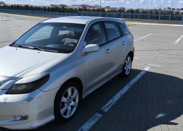 Сірий Тойота Matrix, об'ємом двигуна 1.8 л та пробігом 250 тис. км за 3700 $, фото 1 на Automoto.ua