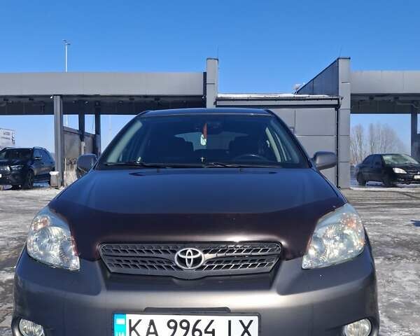 Сірий Тойота Matrix, об'ємом двигуна 1.8 л та пробігом 244 тис. км за 5700 $, фото 6 на Automoto.ua