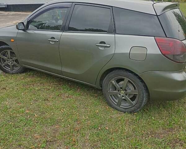 Сірий Тойота Matrix, об'ємом двигуна 1.79 л та пробігом 252 тис. км за 4600 $, фото 2 на Automoto.ua