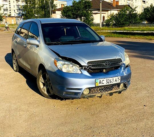 Серый Тойота Матрикс, объемом двигателя 1.8 л и пробегом 255 тыс. км за 2100 $, фото 2 на Automoto.ua