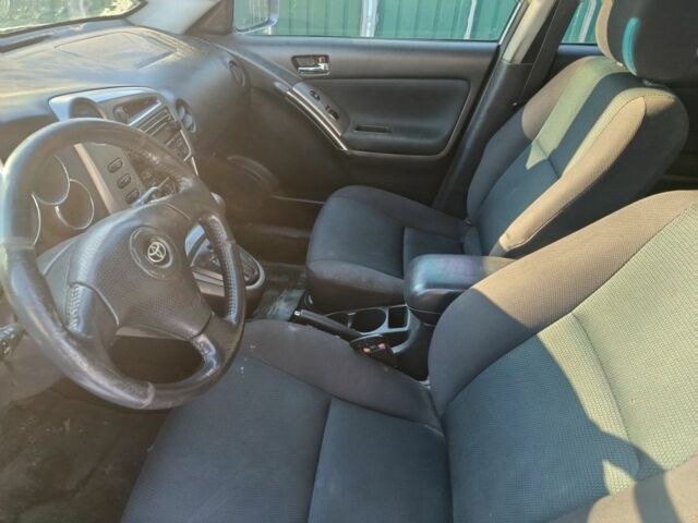 Серый Тойота Матрикс, объемом двигателя 0 л и пробегом 200 тыс. км за 3800 $, фото 4 на Automoto.ua