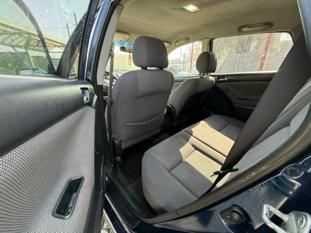 Синій Тойота Matrix, об'ємом двигуна 1.8 л та пробігом 280 тис. км за 4400 $, фото 12 на Automoto.ua