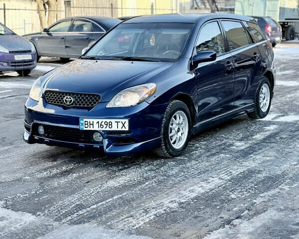 Синій Тойота Matrix, об'ємом двигуна 1.8 л та пробігом 250 тис. км за 4999 $, фото 2 на Automoto.ua