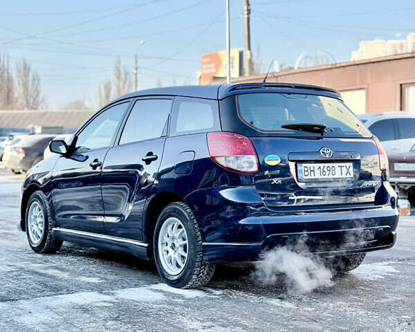 Синій Тойота Matrix, об'ємом двигуна 1.8 л та пробігом 250 тис. км за 4999 $, фото 10 на Automoto.ua
