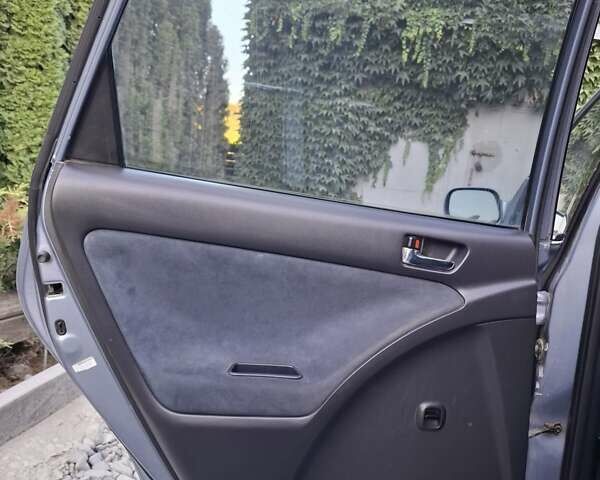 Синій Тойота Matrix, об'ємом двигуна 1.8 л та пробігом 247 тис. км за 4700 $, фото 44 на Automoto.ua