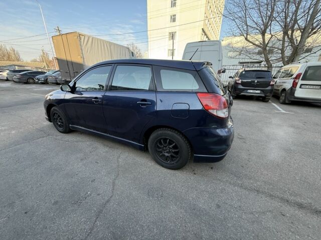 Синій Тойота Matrix, об'ємом двигуна 1.8 л та пробігом 250 тис. км за 4999 $, фото 10 на Automoto.ua