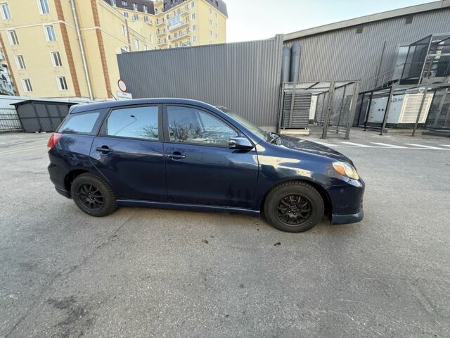 Синій Тойота Matrix, об'ємом двигуна 1.8 л та пробігом 250 тис. км за 4999 $, фото 2 на Automoto.ua