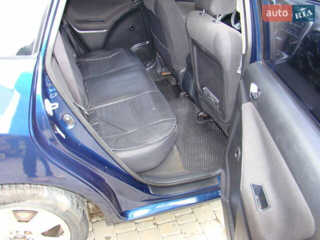 Синій Тойота Matrix, об'ємом двигуна 1.79 л та пробігом 212 тис. км за 4900 $, фото 8 на Automoto.ua