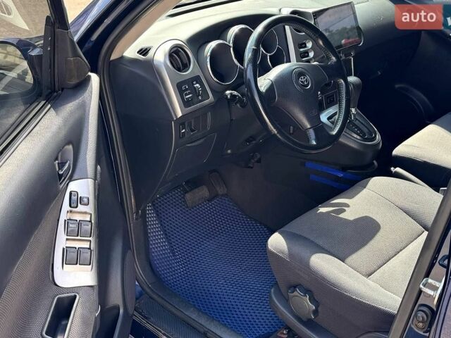 Синій Тойота Matrix, об'ємом двигуна 1.8 л та пробігом 267 тис. км за 5800 $, фото 13 на Automoto.ua