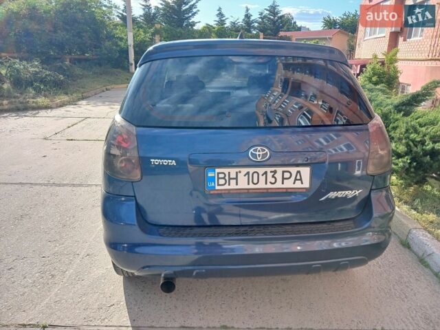 Синій Тойота Matrix, об'ємом двигуна 1.79 л та пробігом 200 тис. км за 3800 $, фото 9 на Automoto.ua