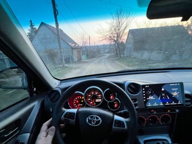 Синий Тойота Матрикс, объемом двигателя 1.8 л и пробегом 126 тыс. км за 2800 $, фото 1 на Automoto.ua