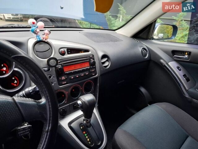 Синій Тойота Matrix, об'ємом двигуна 1.79 л та пробігом 225 тис. км за 4500 $, фото 9 на Automoto.ua