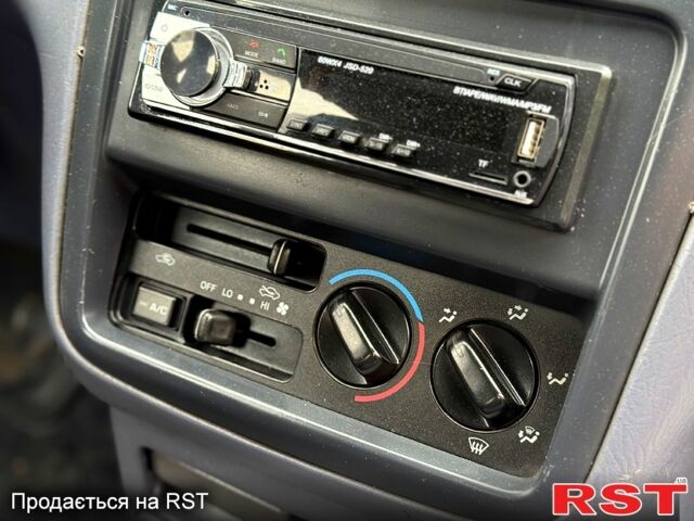 Белый Тойота Пикник, объемом двигателя 2 л и пробегом 0 тыс. км за 2950 $, фото 6 на Automoto.ua