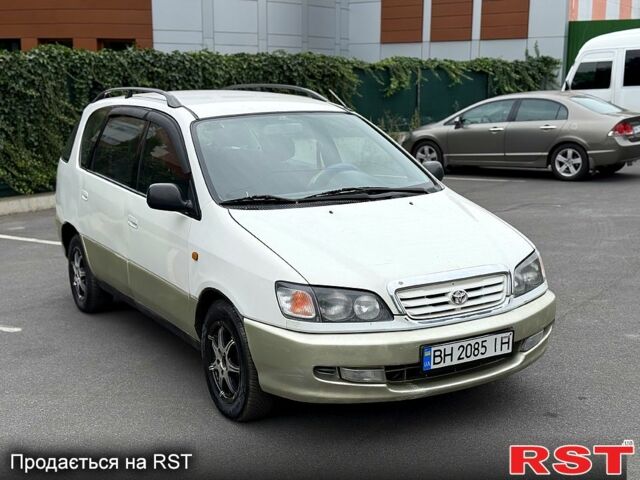 Белый Тойота Пикник, объемом двигателя 2 л и пробегом 0 тыс. км за 2950 $, фото 2 на Automoto.ua