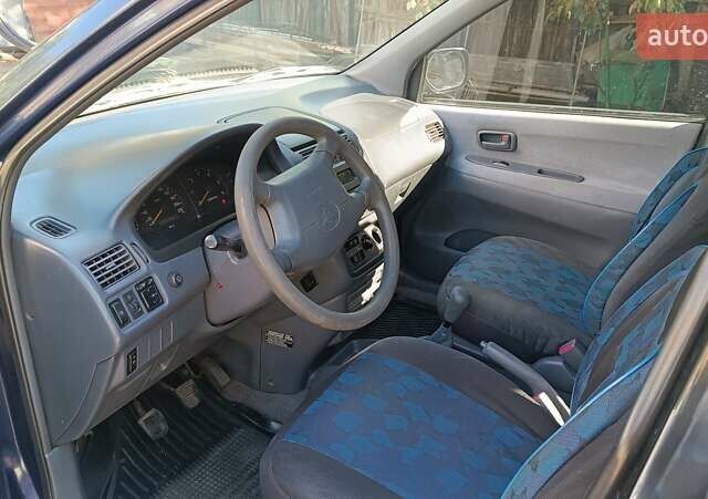 Синий Тойота Пикник, объемом двигателя 2.2 л и пробегом 320 тыс. км за 3100 $, фото 3 на Automoto.ua