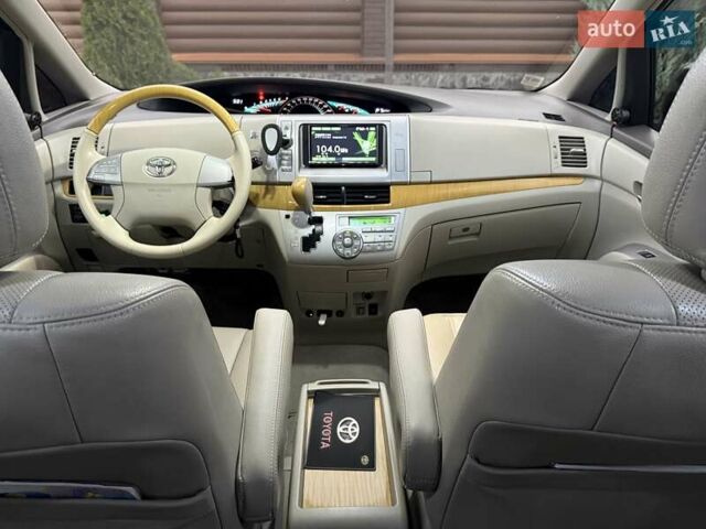 Белый Тойота Превиа, объемом двигателя 2.36 л и пробегом 182 тыс. км за 9500 $, фото 70 на Automoto.ua