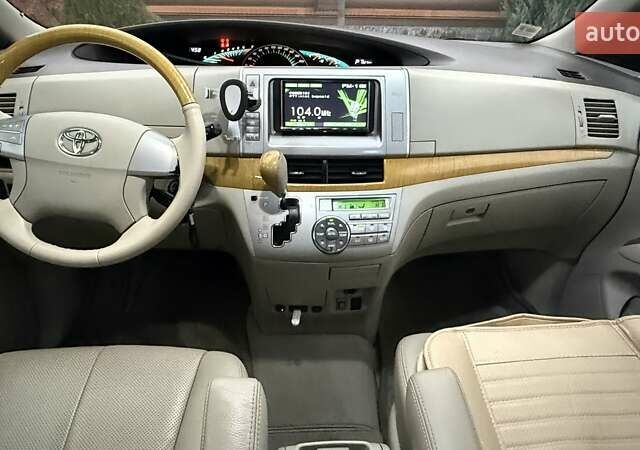 Белый Тойота Превиа, объемом двигателя 2.36 л и пробегом 182 тыс. км за 9500 $, фото 76 на Automoto.ua