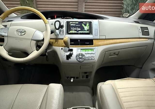 Белый Тойота Превиа, объемом двигателя 2.36 л и пробегом 182 тыс. км за 9500 $, фото 78 на Automoto.ua