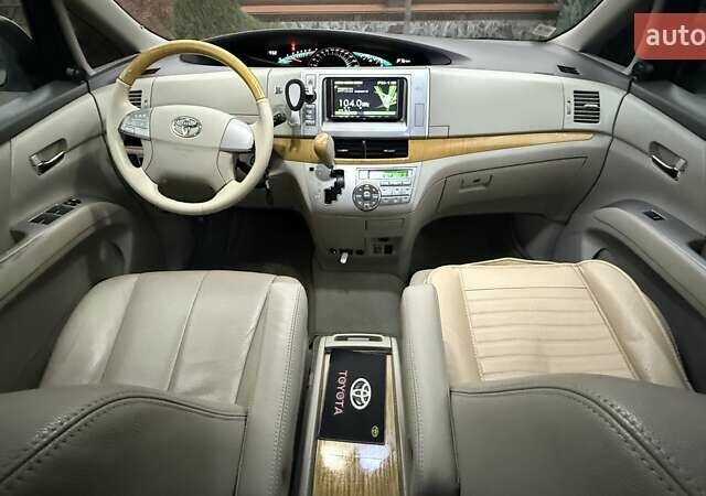 Белый Тойота Превиа, объемом двигателя 2.36 л и пробегом 182 тыс. км за 9500 $, фото 79 на Automoto.ua