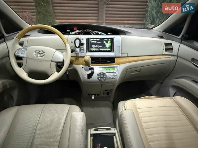 Белый Тойота Превиа, объемом двигателя 2.36 л и пробегом 182 тыс. км за 9500 $, фото 57 на Automoto.ua
