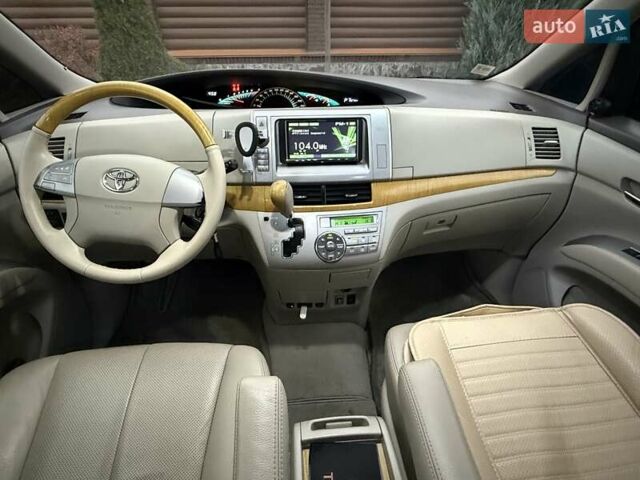 Белый Тойота Превиа, объемом двигателя 2.36 л и пробегом 182 тыс. км за 9500 $, фото 56 на Automoto.ua