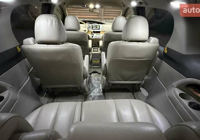 Белый Тойота Превиа, объемом двигателя 2.36 л и пробегом 182 тыс. км за 9500 $, фото 87 на Automoto.ua