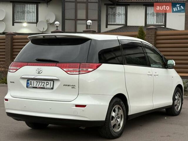 Белый Тойота Превиа, объемом двигателя 2.36 л и пробегом 182 тыс. км за 9500 $, фото 30 на Automoto.ua