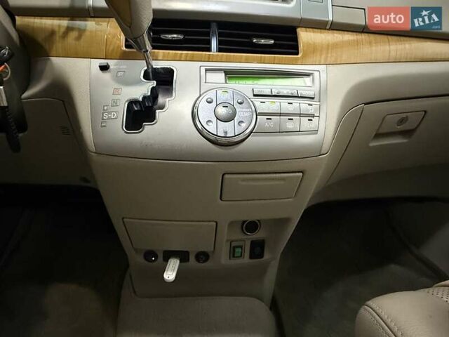 Белый Тойота Превиа, объемом двигателя 2.36 л и пробегом 182 тыс. км за 9500 $, фото 65 на Automoto.ua