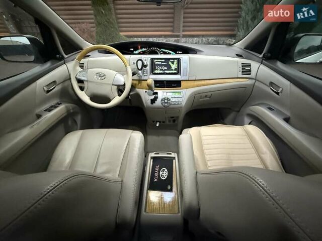 Белый Тойота Превиа, объемом двигателя 2.36 л и пробегом 182 тыс. км за 9500 $, фото 60 на Automoto.ua
