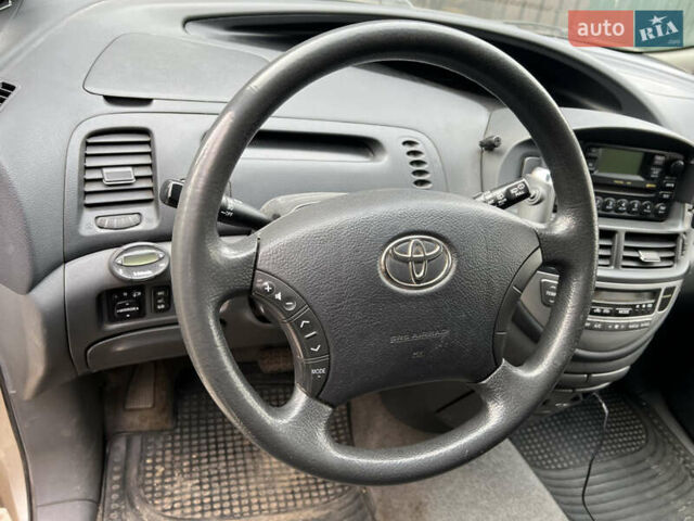 Бежевый Тойота Превиа, объемом двигателя 2.4 л и пробегом 185 тыс. км за 8500 $, фото 29 на Automoto.ua