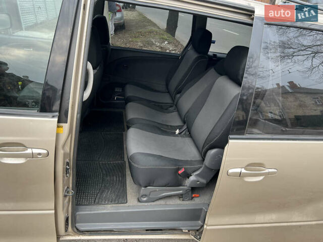 Бежевый Тойота Превиа, объемом двигателя 2.4 л и пробегом 185 тыс. км за 8500 $, фото 32 на Automoto.ua